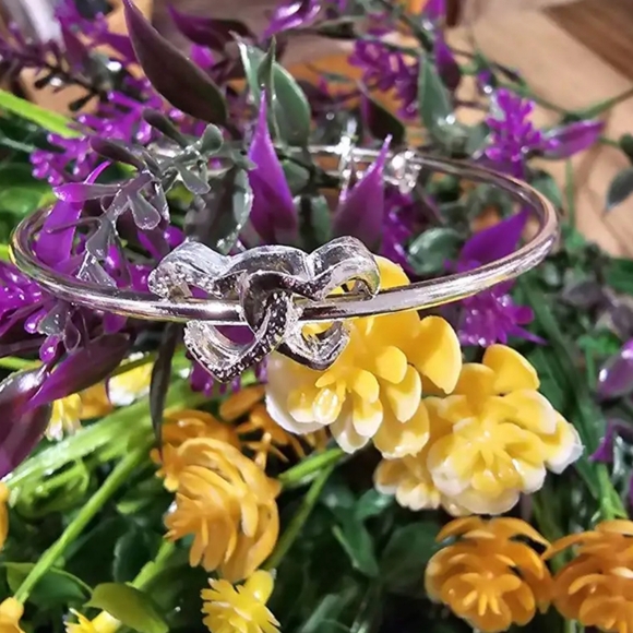 Adjustable Double Hearts Bracelet - Picture 2 of 11